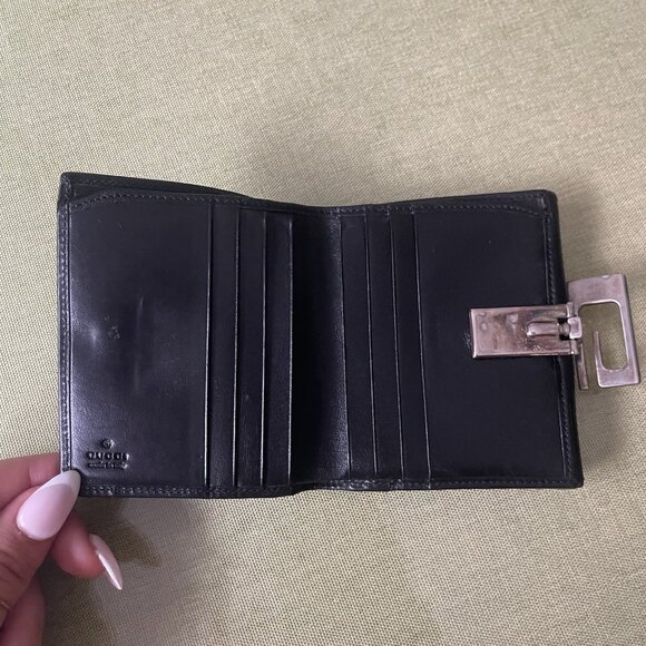 Gucci Black Leather Wallet with Silver G Clasp – Vintage Authentic - Picture 9 of 11